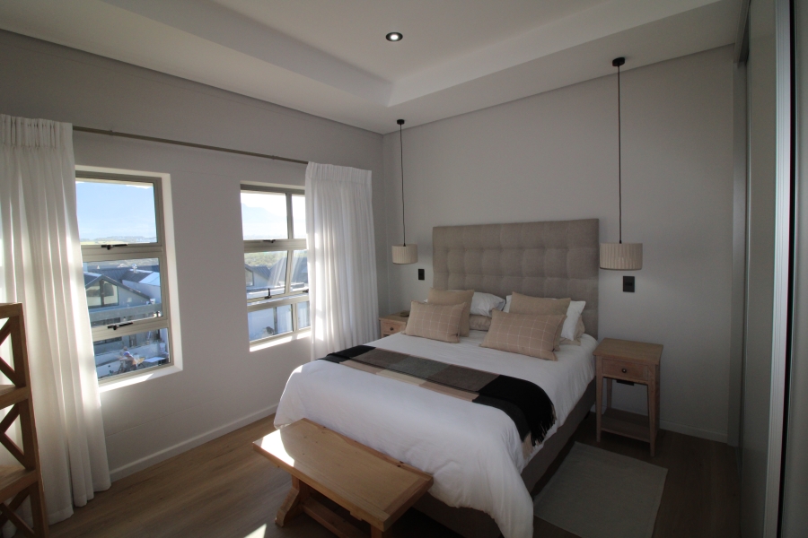 4 Bedroom Property for Sale in Kingswood Golf Estate Western Cape